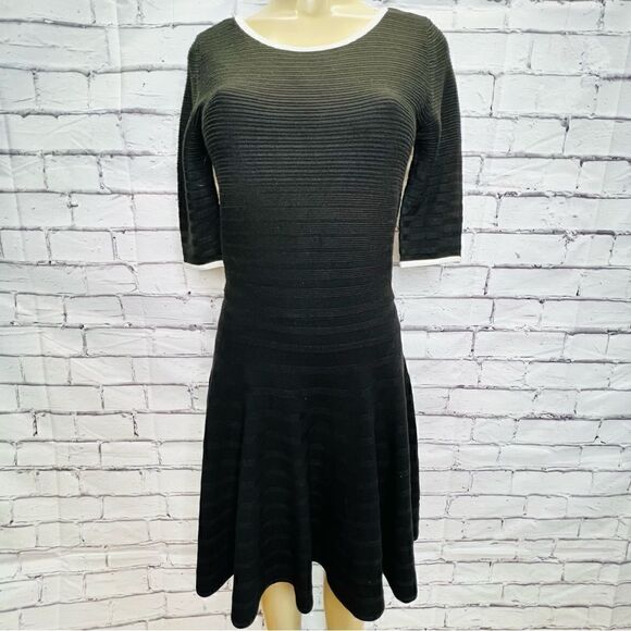 IVANKA TRUMP Ribbed Knit Fit and Flare dress - Picture 2 of 9